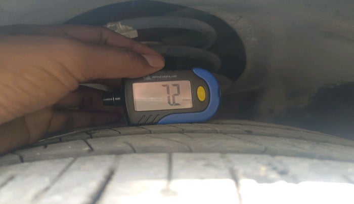 2014 Mercedes Benz E Class E 200 CGI AVANTGARDE, Petrol, Automatic, 62,705 km, tyre