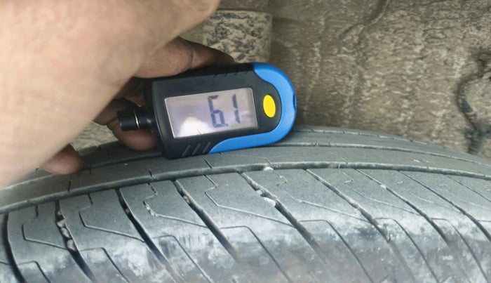 2025 Tata PUNCH PURE MT, Petrol, Manual, 16,486 km, tyre