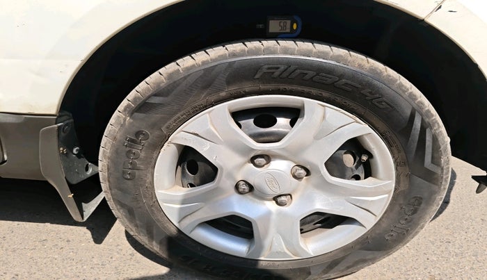 2016 Ford Ecosport TREND+ 1.0L ECOBOOST, Petrol, Manual, 40,834 km, tyre