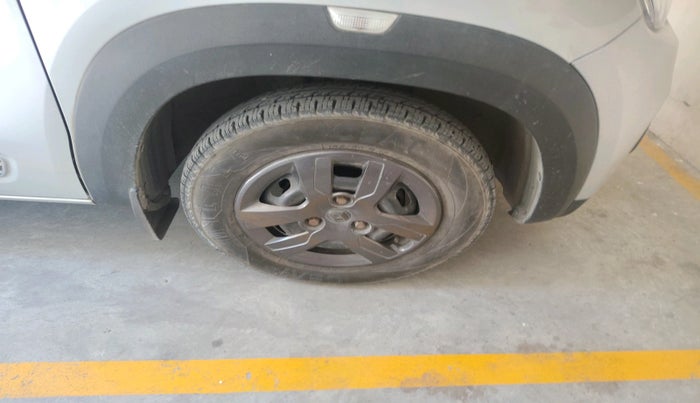 2019 Renault Kwid RXT 1.0 AMT (O), Petrol, Automatic, 18,678 km, tyre