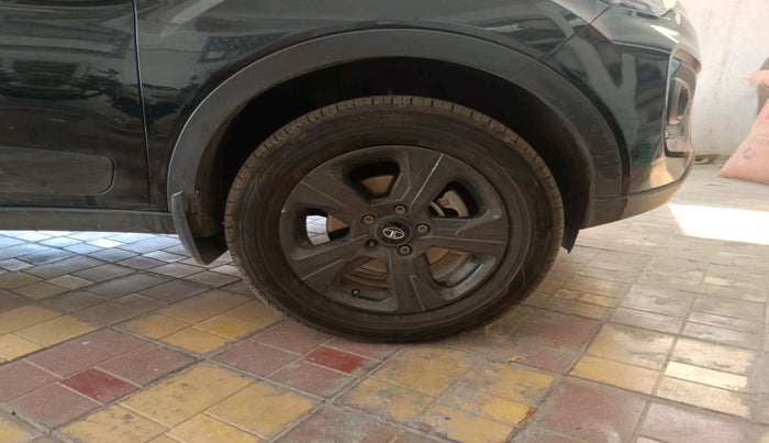 2023 Tata NEXON EV XZ PLUS LUX DARK EDITION, Electric, Automatic, 43,138 km, tyre