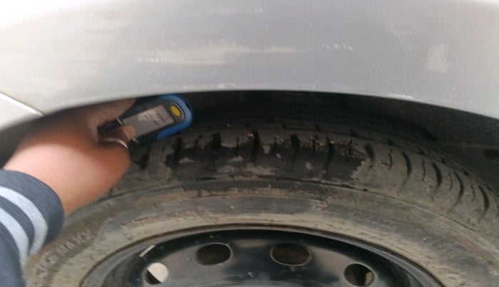 2015 Tata Bolt XM REVOTRON, Petrol, Manual, 74,775 km, tyre