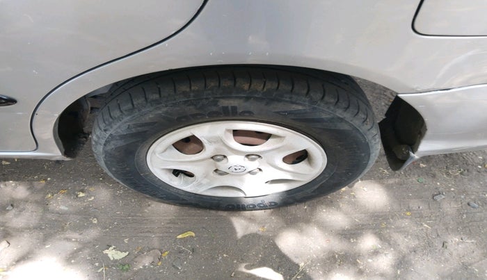 2003 Hyundai Accent CRDI, Diesel, Manual, 2,18,380 km, tyre