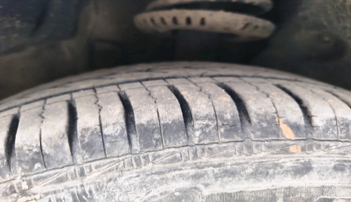 2011 Volkswagen Polo COMFORTLINE 1.2L PETROL, Petrol, Manual, 39,079 km, tyre