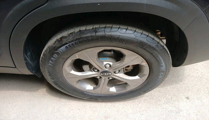 2025 KIA SELTOS HTK (O), Petrol, Manual, 5,092 km, tyre