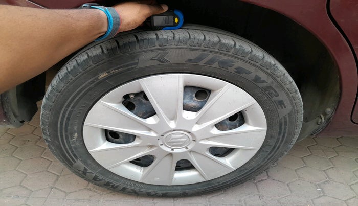 2020 Maruti Ertiga VXI CNG, CNG, Manual, 1,49,397 km, tyre