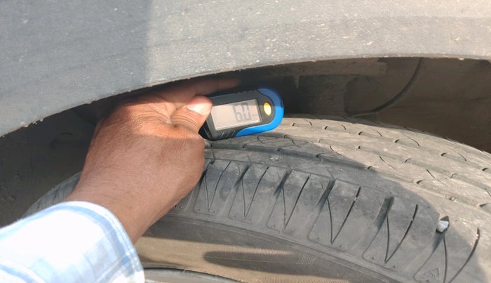 2017 Hyundai Creta SX PLUS 1.6 DIESEL, Diesel, Manual, 1,48,590 km, tyre