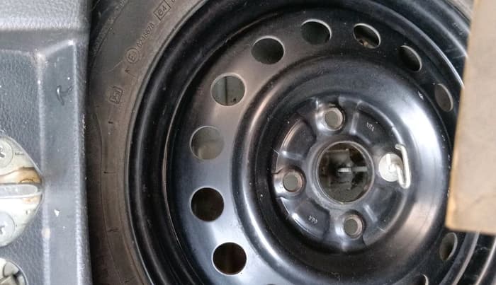 2014 Maruti Wagon R 1.0 VXI, Petrol, Manual, 26,056 km, tyre