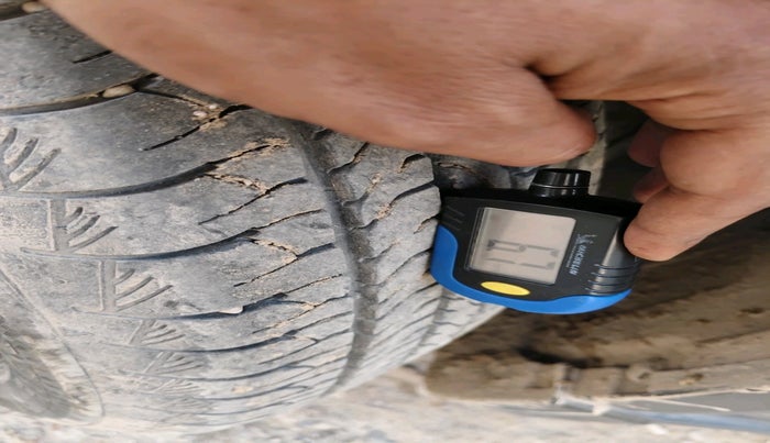 2025 Maruti Grand Vitara DELTA CNG, CNG, Manual, 10,048 km, tyre