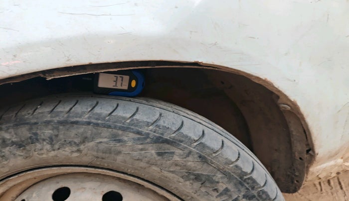 2012 Maruti Alto LXI, Petrol, Manual, 97,401 km, tyre