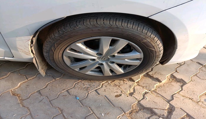 2017 Maruti Ertiga VDI SHVS, Diesel, Manual, 1,12,215 km, tyre