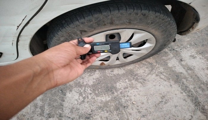 2018 Maruti Swift VXI, CNG, Manual, 88,293 km, tyre