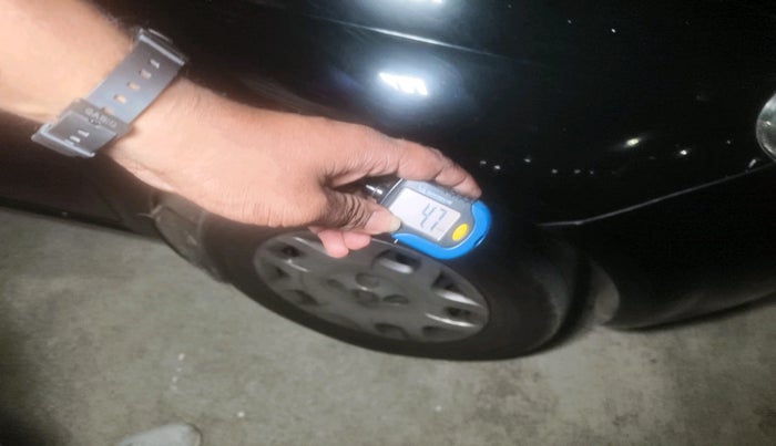 2011 Fiat Grand Punto DYNAMIC 1.3, Diesel, Manual, 2,06,074 km, tyre