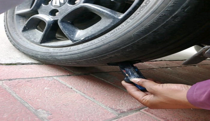 2023 Maruti IGNIS ZETA 1.2, Petrol, Manual, 31,882 km, tyre