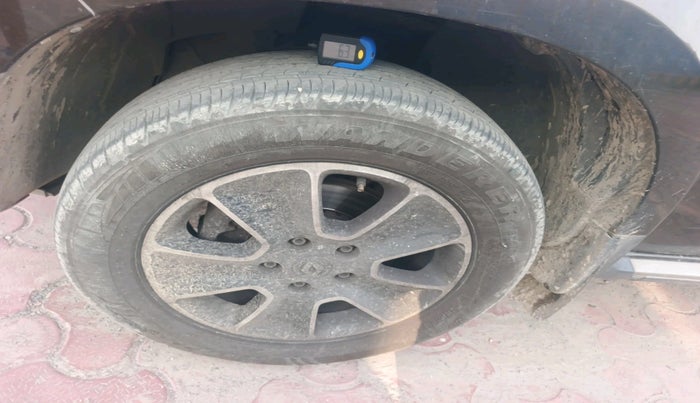 2017 Renault Duster 85 PS RXZ DIESEL, Diesel, Manual, 70,837 km, tyre