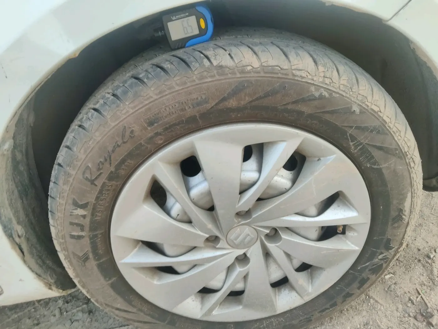 2021 Maruti IGNIS SIGMA 1.2, CNG, Manual, 93,239 km, tyre