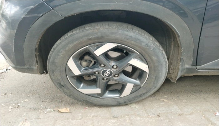 2020 Hyundai VENUE SX 1.4 CRDI, Diesel, Manual, 31,568 km, tyre