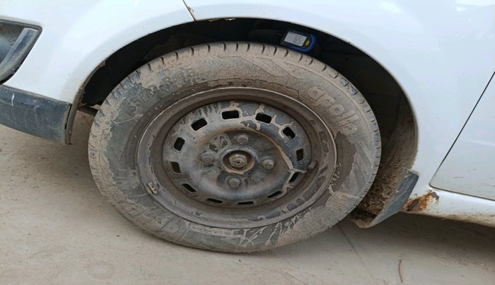 2014 Chevrolet Spark LT 1.0, Petrol, Manual, 49,595 km, tyre