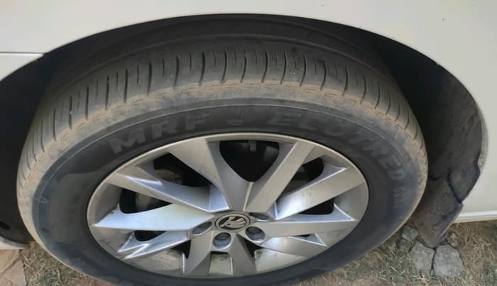 2023 Skoda SLAVIA AMBITION 1.0L TSI MT, Petrol, Manual, 45,462 km, tyre