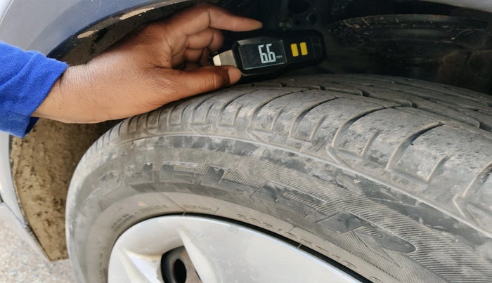 2016 Hyundai Creta BASE 1.4 DIESEL, Diesel, Manual, 1,04,075 km, tyre