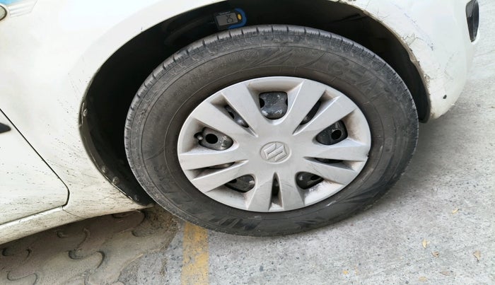 2011 Maruti Ritz VXI, CNG, Manual, 72,215 km, tyre