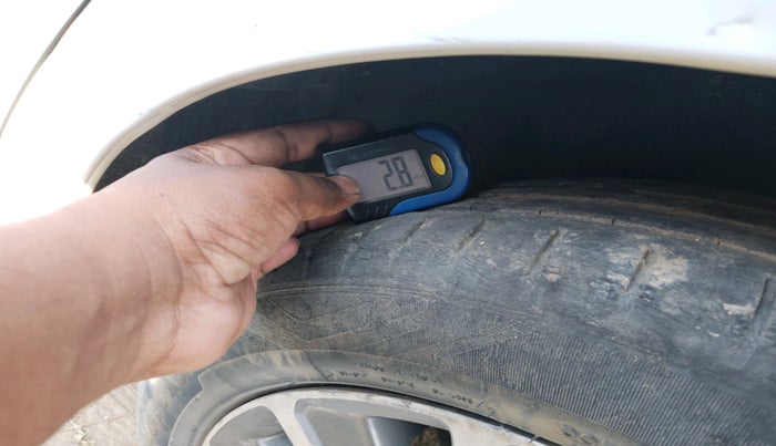 2021 Maruti Ciaz ALPHA 1.5 SHVS PETROL, Petrol, Manual, 1,26,865 km, tyre