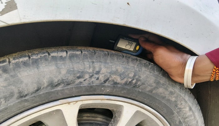 2016 Hyundai Grand i10 ASTA (O) 1.2 KAPPA VTVT, CNG, Manual, 1,37,162 km, tyre