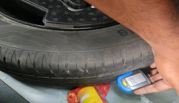 2016 Maruti Vitara Brezza ZDI PLUS DUAL TONE, Diesel, Manual, 77,126 km, tyre