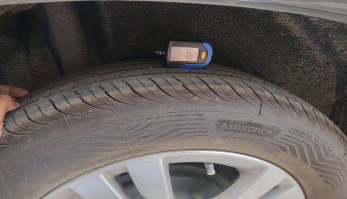 2016 Maruti Vitara Brezza ZDI PLUS DUAL TONE, Diesel, Manual, 77,126 km, tyre