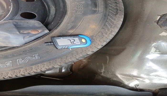 2015 Maruti Swift Dzire ZDI, Diesel, Manual, 1,23,050 km, tyre