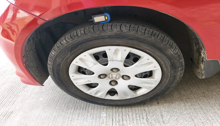 2013 Honda Brio S MT, Petrol, Manual, 60,451 km, tyre