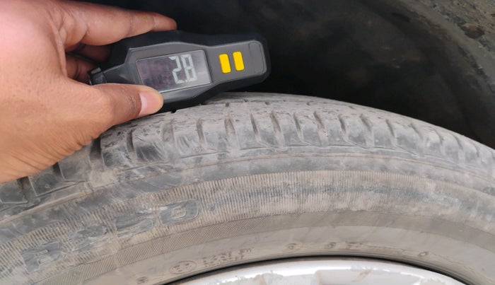 2011 Hyundai i20 MAGNA (O) 1.2, Petrol, Manual, 76,192 km, tyre