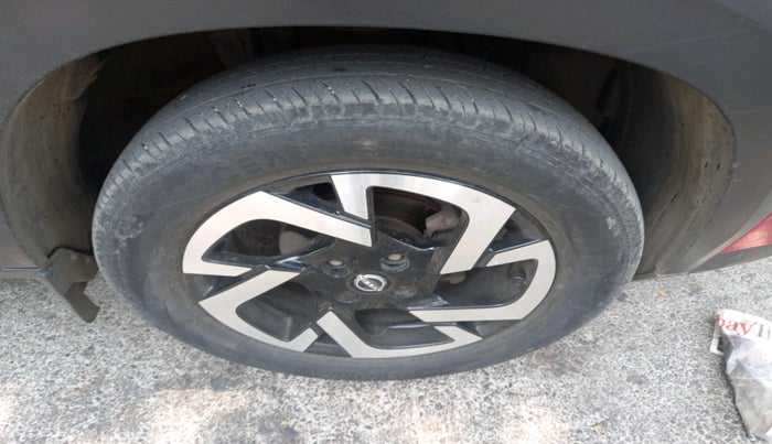 2023 Nissan MAGNITE XV MT, Petrol, Manual, 41,260 km, tyre