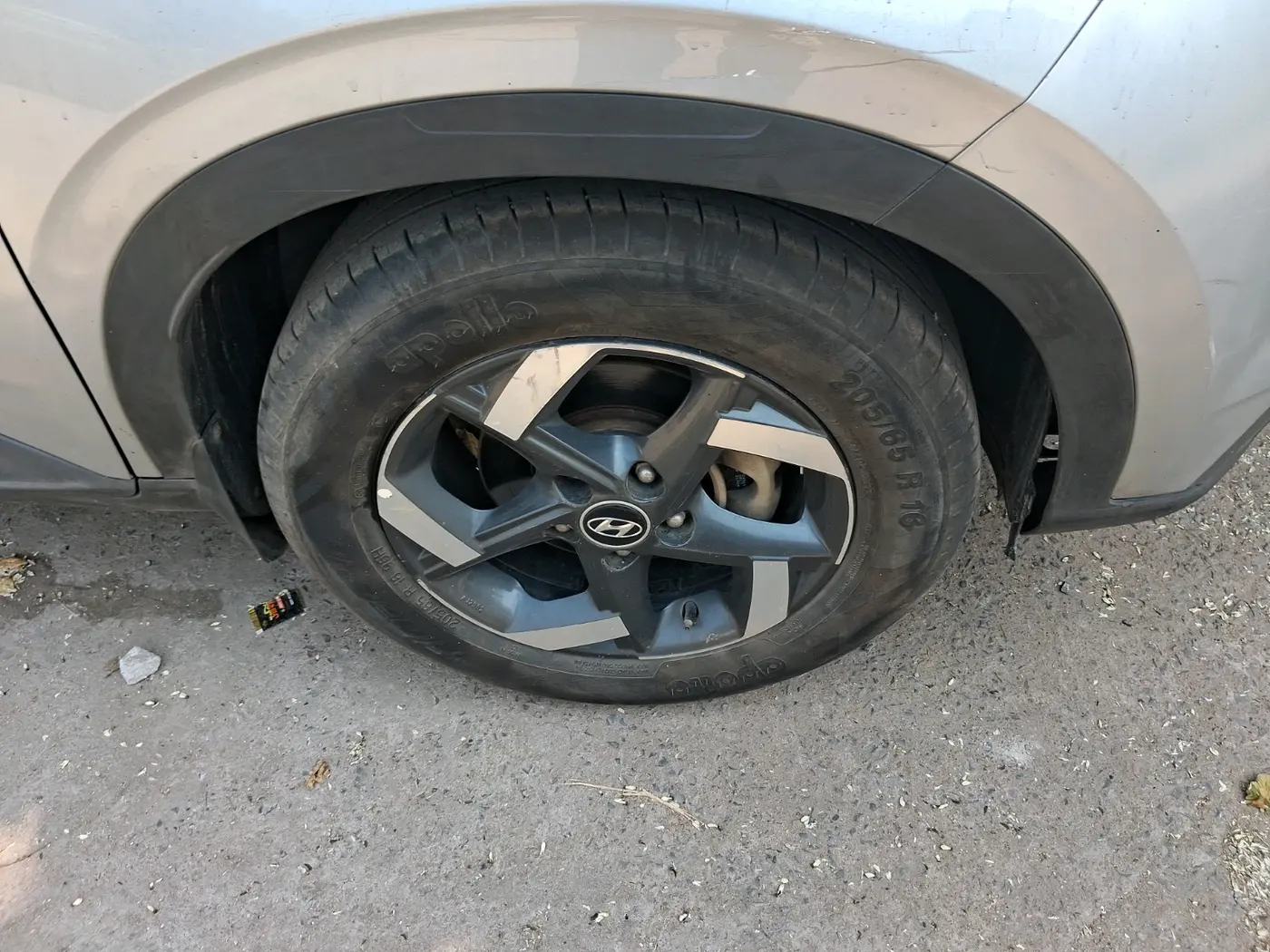 2019 Hyundai VENUE SX 1.0 TURBO, Petrol, Manual, 1,14,888 km, tyre