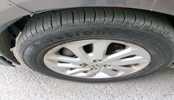 2015 Honda Mobilio 1.5L I-DTEC V, Diesel, Manual, 1,28,762 km, tyre