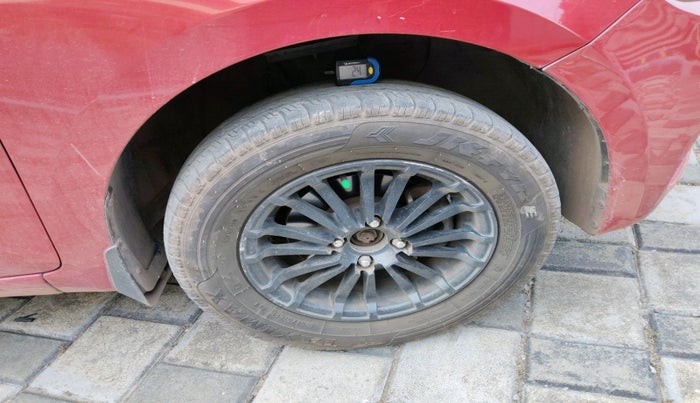 2017 Hyundai Elite i20 SPORTZ 1.4 CRDI, Diesel, Manual, 1,20,106 km, tyre