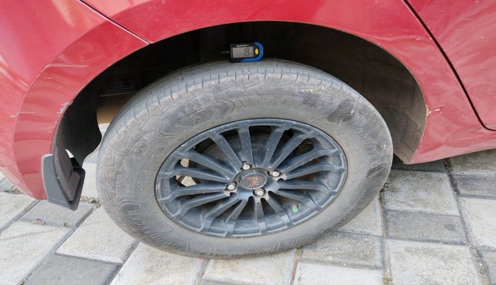 2017 Hyundai Elite i20 SPORTZ 1.4 CRDI, Diesel, Manual, 1,20,106 km, tyre