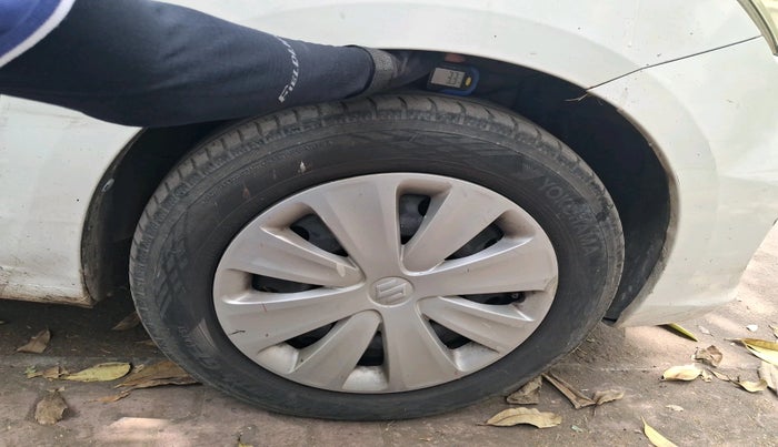 2015 Maruti Ertiga VDI SHVS, Diesel, Manual, 1,14,277 km, tyre