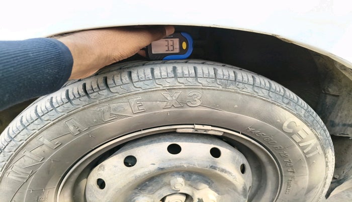 2015 Maruti Alto 800 VXI, Petrol, Manual, 48,011 km, tyre