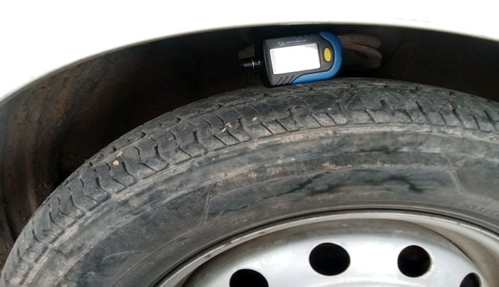 2011 Hyundai i10 ERA 1.1, Petrol, Manual, 51,668 km, tyre