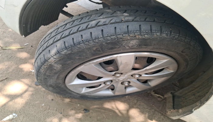 2012 Hyundai Eon MAGNA O, Petrol, Manual, 85,490 km, tyre