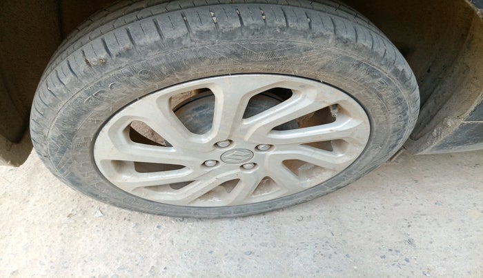 2024 Maruti Baleno  ZETA CNG 1.2L, CNG, Manual, 14,822 km, tyre