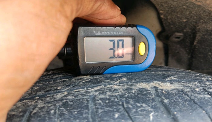 2014 Hyundai Elite i20 SPORTZ 1.2, Petrol, Manual, 1,56,391 km, tyre