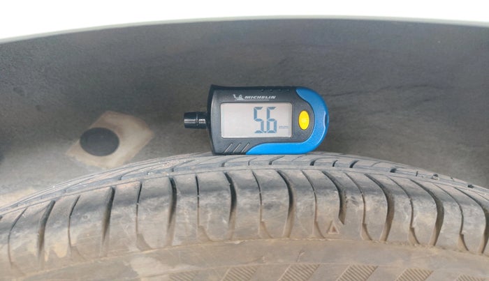 2011 Hyundai i10 SPORTZ 1.2, Petrol, Manual, 33,983 km, tyre