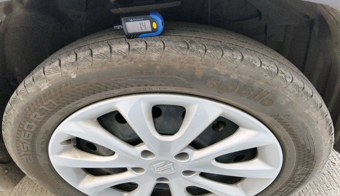 2023 Maruti Grand Vitara DELTA SMART HYBRID, Petrol, Manual, 34,813 km, tyre