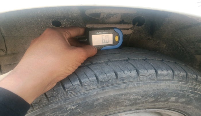 2013 Maruti Wagon R 1.0 LXI, Petrol, Manual, 73,647 km, tyre