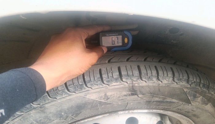 2013 Maruti Wagon R 1.0 LXI, Petrol, Manual, 73,647 km, tyre