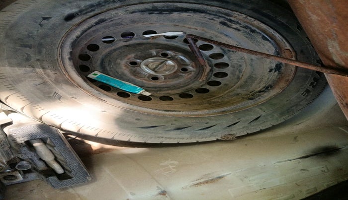 2014 Honda Amaze 1.2L I-VTEC EX, Petrol, Manual, 91,791 km, tyre