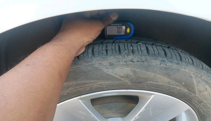 2017 Skoda Rapid STYLE 1.5 TDI AT, Diesel, Automatic, 1,95,675 km, tyre