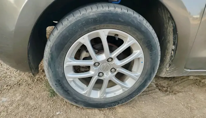 2018 Maruti Swift ZXI AMT, Petrol, Automatic, 64,947 km, tyre